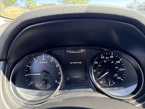 Used 2017 Nissan Rogue Sport SV w/ SV All-Weather Package AWD/4WD image 20