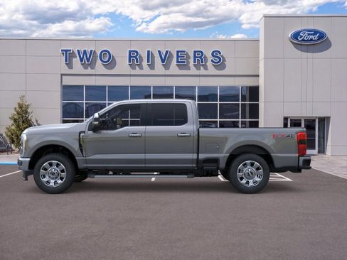 New 2026 Ford F250 4x4 Crew Cab Super Duty image 3
