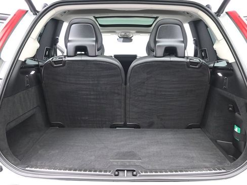 Used 2025 Volvo XC90 T8 Plus w/ Protection Package Premier AWD/4WD image 21