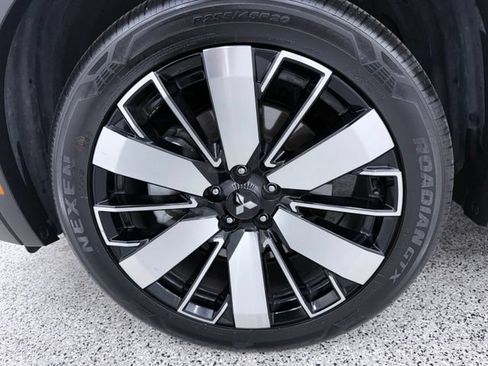 Used 2025 Mitsubishi Outlander SE FWD image 13