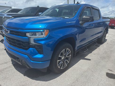 Used 2023 Chevrolet Silverado 1500 RST AWD/4WD image 3