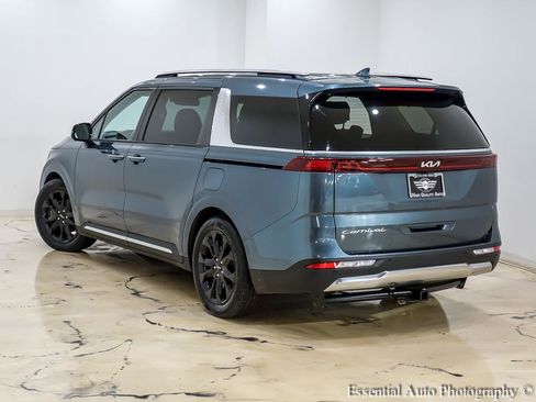 Used 2022 Kia Carnival SX Prestige image 10