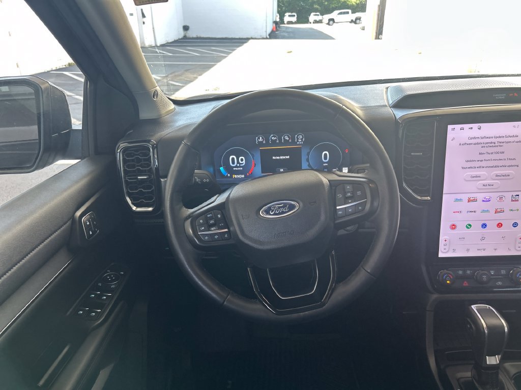 Certified 2025 Ford Ranger Lariat w/ Black Appearance Package AWD/4WD image 16