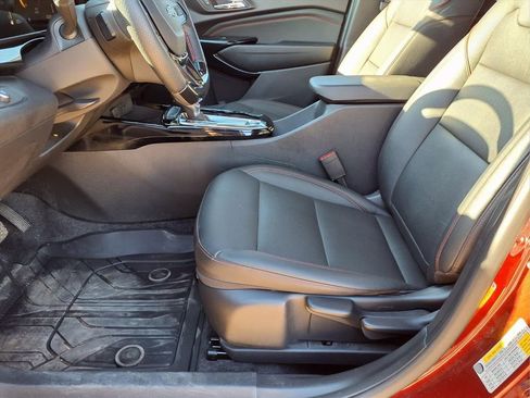 Used 2024 Chevrolet Trax RS w/ Sunroof Package image 26