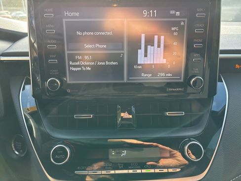 Used 2020 Toyota Corolla SE image 15