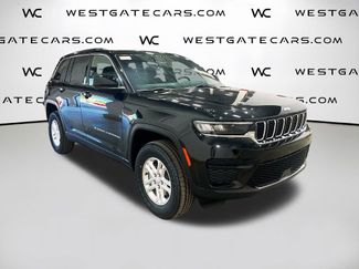 New 2025 Jeep Grand Cherokee Laredo w/ Luxury Tech Group I video 2