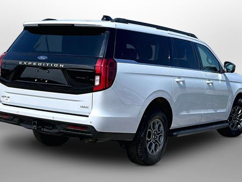 Used 2025 Ford Expedition Max Active RWD image 11