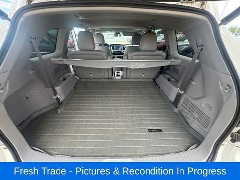 Used 2018 Toyota Highlander Limited FWD image 21