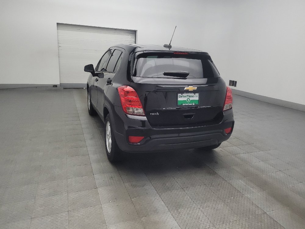 Used 2020 Chevrolet Trax LS w/ Tint and Cruise Package FWD image 5