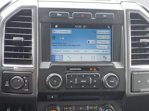Used 2017 Ford F250 XLT w/ XLT Premium Package AWD/4WD image 13