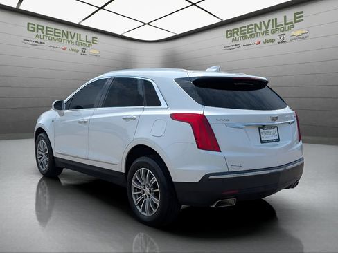 Used 2017 Cadillac XT5 Luxury w/ Driver Awareness Package FWD image 5