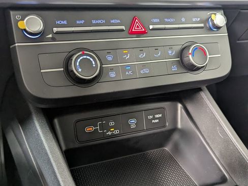 New 2026 Hyundai Tucson SE image 19