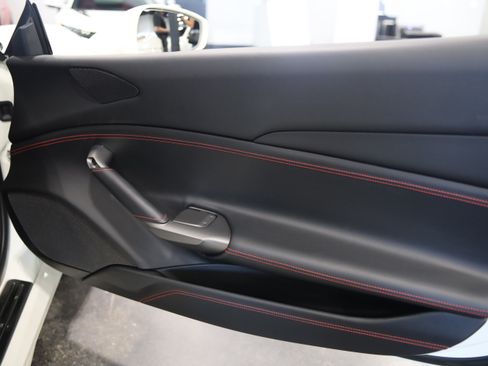 Used 2016 Ferrari 488 GTB RWD image 34