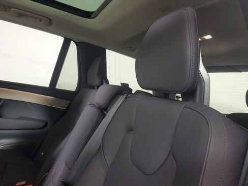 Used 2026 Volvo XC90 B6 Plus AWD/4WD image 15
