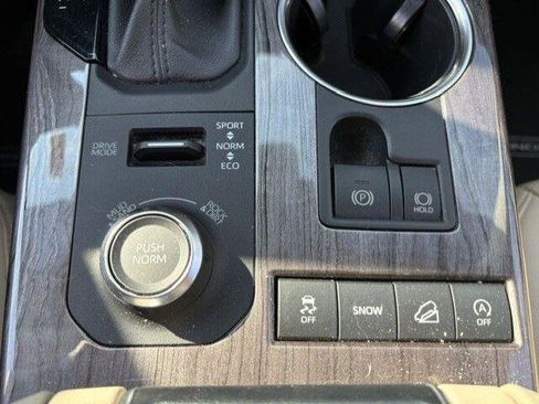 Certified 2021 Toyota Highlander Platinum AWD/4WD image 10