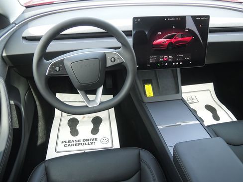 Used 2025 Tesla Model 3 Long Range image 11