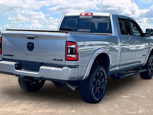Used 2021 RAM 2500 Laramie w/ Night Edition AWD/4WD image 6