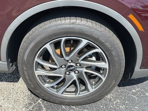Certified 2021 Lincoln Corsair FWD w/ Equipment Group 101A image 12