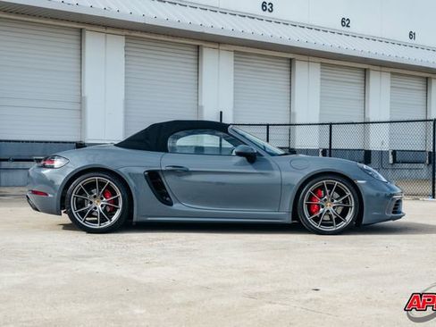 Used 2017 Porsche 718 Boxster S image 36