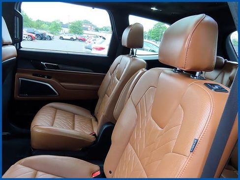 Used 2025 Kia Telluride SX Prestige X-Pro AWD/4WD image 10
