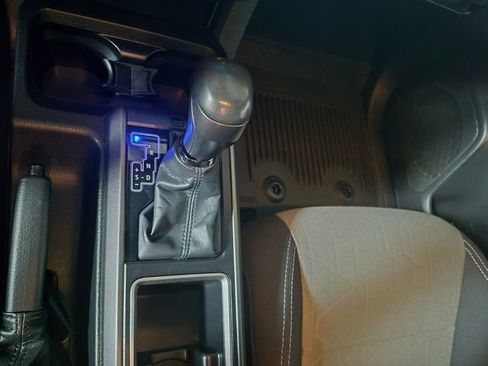 Certified 2023 Toyota Tacoma TRD Off-Road w/ Advanced Technology Package AWD/4WD image 28