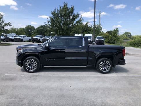 Used 2025 GMC Sierra 1500 Denali Ultimate AWD/4WD image 3