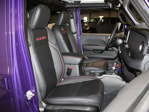 New 2026 Jeep Wrangler Unlimited Rubicon AWD/4WD image 27