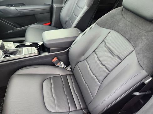 New 2026 Kia Sportage SX image 8