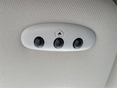 Used 2024 Ford Edge Titanium image 28