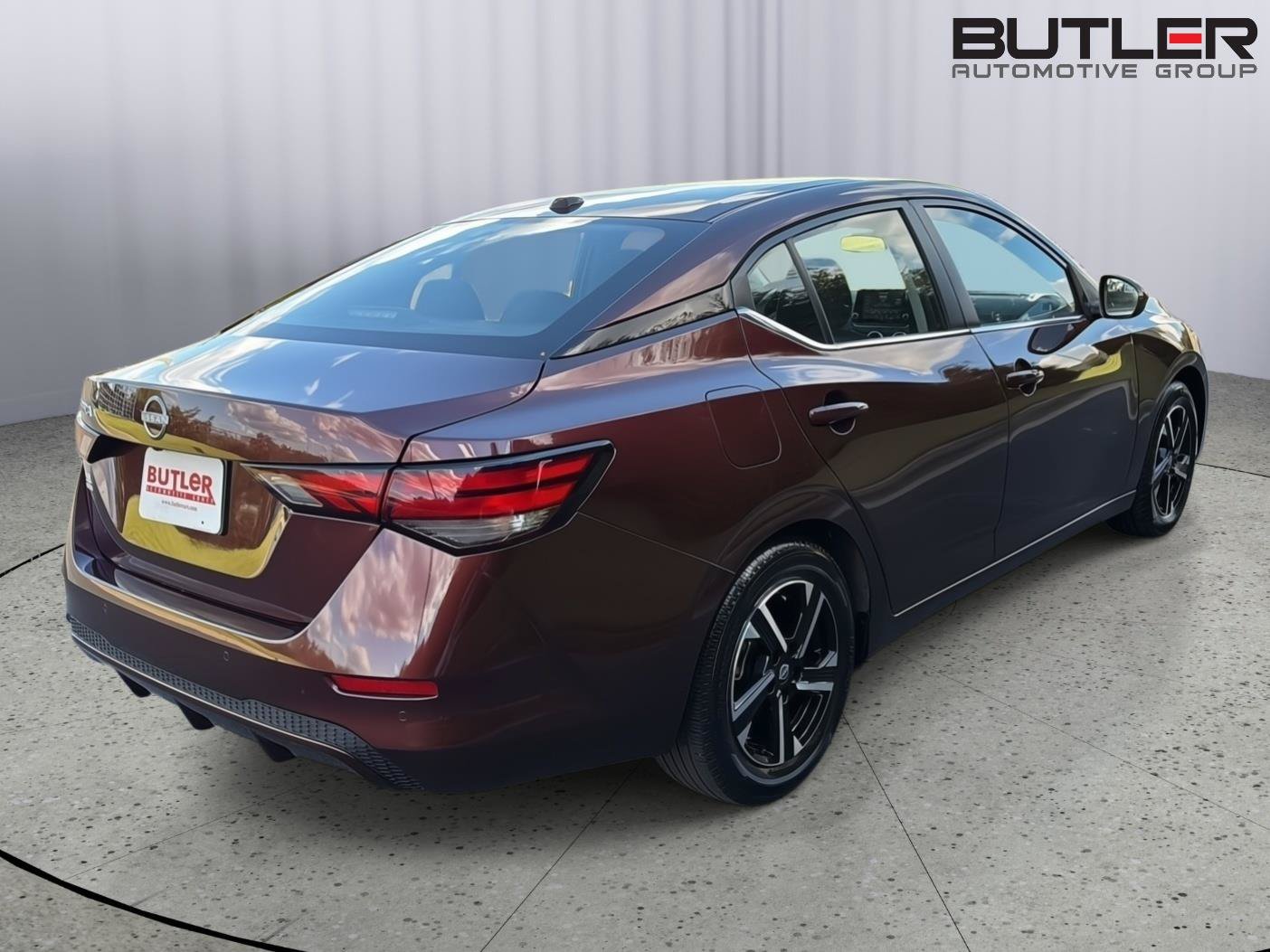 Used 2025 Nissan Sentra SV FWD image 6