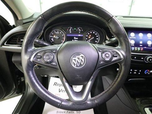 Used 2019 Buick Regal Preferred w/ Driver Confidence Package I image 18