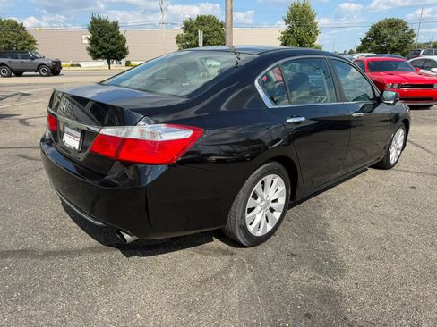 Used 2015 Honda Accord EX image 7