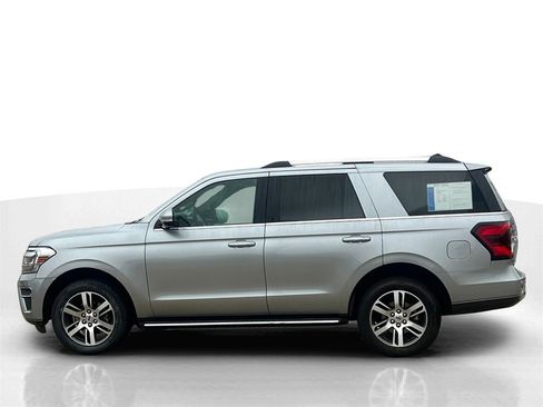 Used 2023 Ford Expedition Limited image 8