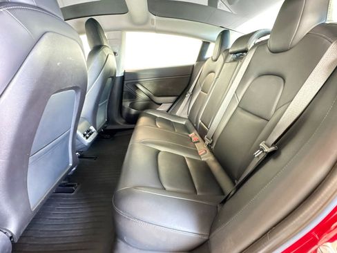 Used 2019 Tesla Model 3 Standard Range Plus image 21