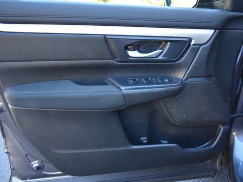 Used 2021 Honda CR-V LX image 14