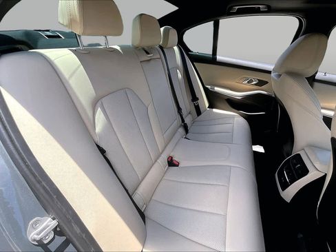 Used 2026 BMW 330i Sedan w/ Premium Package RWD image 19
