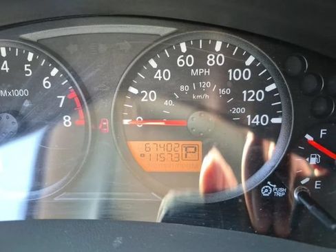 Used 2021 Nissan Frontier SV AWD/4WD image 8