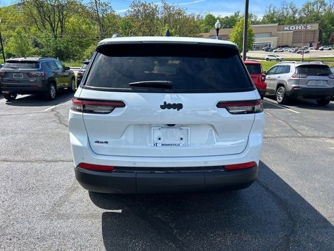 New 2025 Jeep Grand Cherokee L Altitude image 4