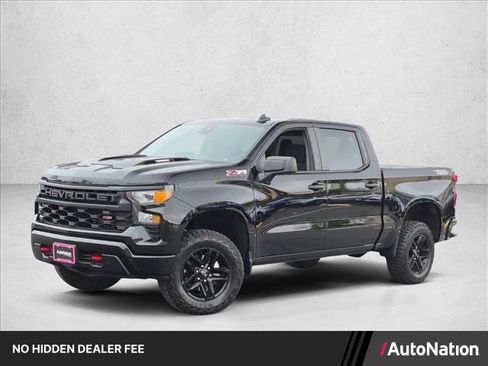 Used 2025 Chevrolet Silverado 1500 Custom Trail Boss AWD/4WD image 1