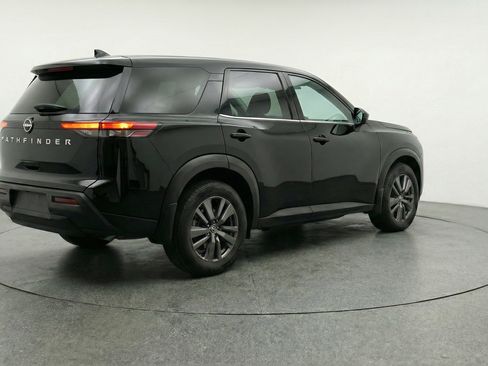 Used 2025 Nissan Pathfinder SV FWD image 9