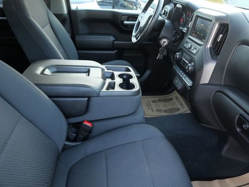 Used 2020 Chevrolet Silverado 1500 Custom w/ Custom Value Package image 26