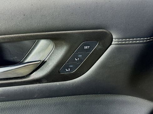 Used 2023 Nissan Pathfinder Platinum AWD/4WD image 21