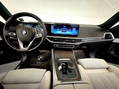 Certified 2024 BMW X5 xDrive40i w/ Premium Package image 12