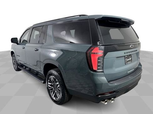 New 2026 Chevrolet Suburban Z71 w/ Comfort Package AWD/4WD image 6
