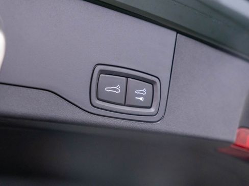 New 2026 Porsche Taycan 4S AWD/4WD image 29