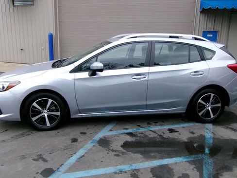 Used 2023 Subaru Impreza 2.0i Premium AWD/4WD image 1