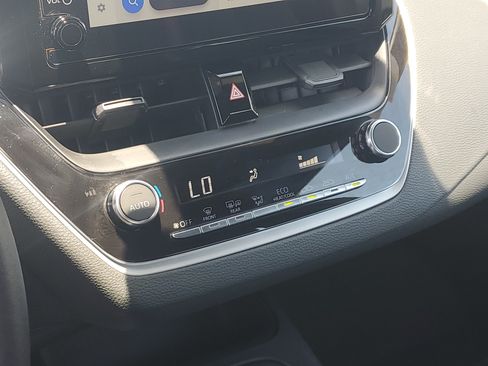 Used 2026 Toyota Corolla SE FWD image 28