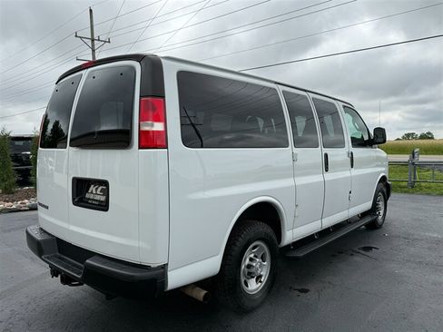 Used 2018 Chevrolet Express 2500 LS w/ Driver Convenience Package RWD image 6