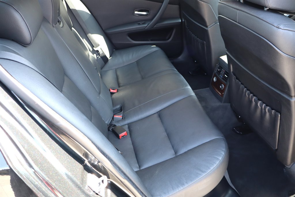 Used 2010 BMW 535i Sedan RWD image 19