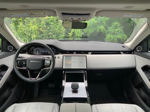 Certified 2025 Land Rover Range Rover Evoque S image 20